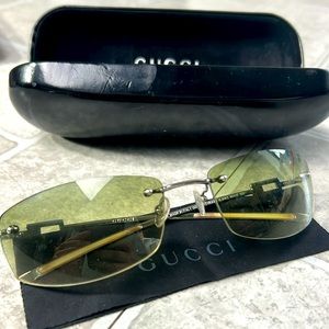 GUCCI Sun glasses GG metal frameless  black Auth. Vintage green small lances